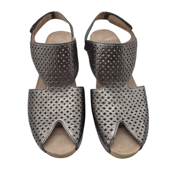 Dansko Teagan Laser Cut Leather Heeled Sandals Women's Size 40 Gray Metallic 384 - Picture 2 of 10